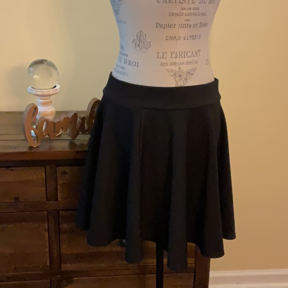 NWT Urban CoCo Basic Flared Mini Skater Skirt